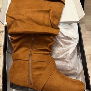 Wide calf Women's Tan Boots